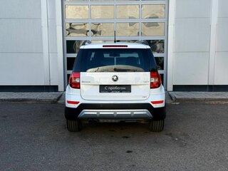 2014 Skoda Yeti I Рестайлинг, белый, 1500000 рублей, вид 4
