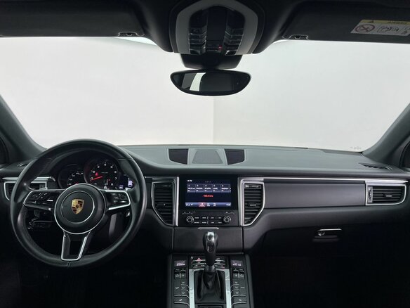 2018 Porsche Macan I, чёрный, 3190000 рублей - вид 9