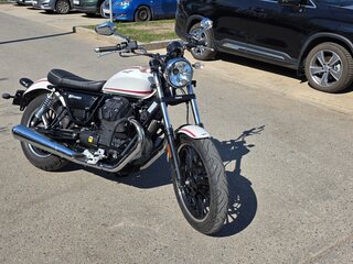 2017 Moto Guzzi V 9, белый, 620000 рублей, вид 1