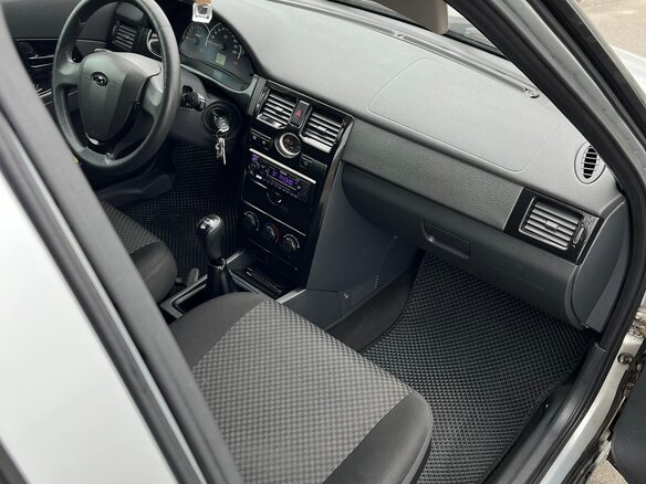 2012 Lada (ВАЗ) Priora I, серебристый, 300000 рублей - вид 13