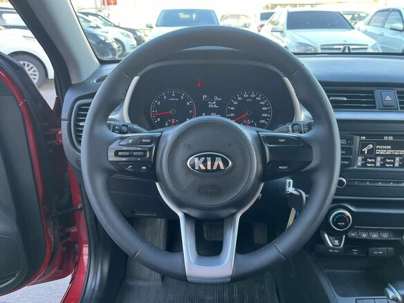 2020 Kia Rio IV Рестайлинг, красный, 1579000 рублей - вид 13