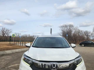 2021 Honda Vezel I Рестайлинг, белый, 1495000 рублей, вид 1