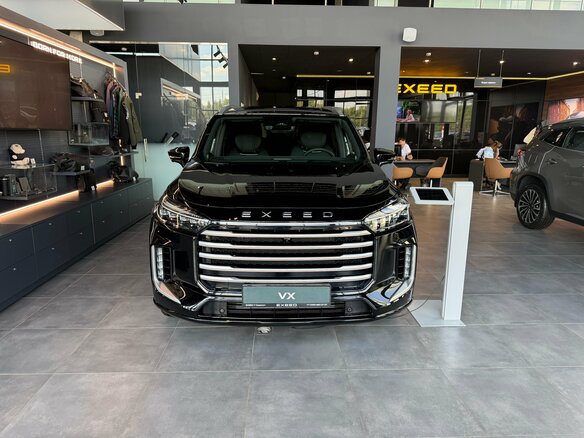2025 Exeed VX I Рестайлинг, чёрный, 5530000 рублей - вид 2