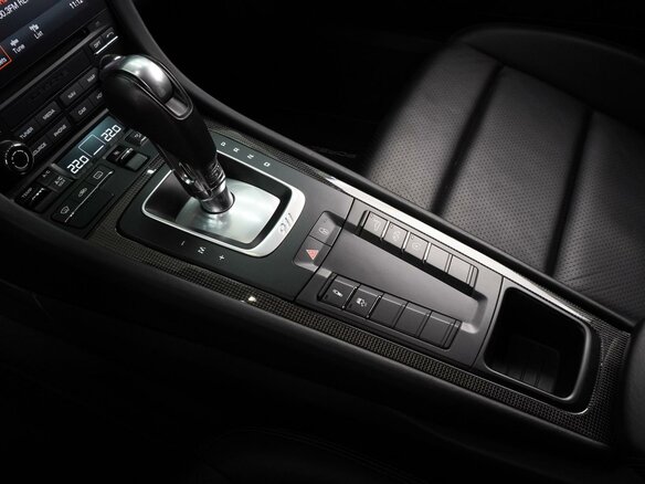 2016 Porsche 911 Carrera S VII (991) Рестайлинг, жёлтый, 7199000 рублей - вид 17