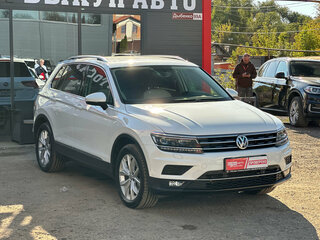 2017 Volkswagen Tiguan II, белый, 2650000 рублей, вид 2