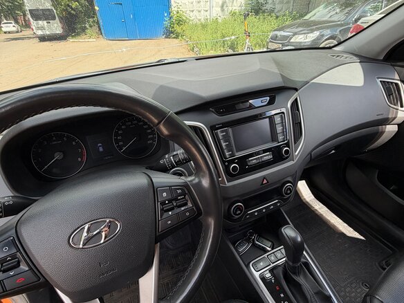 2017 Hyundai Creta I, оранжевый, 1475000 рублей - вид 4