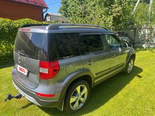 2015 Skoda Yeti I Рестайлинг, серый, 1450000 рублей, вид 4