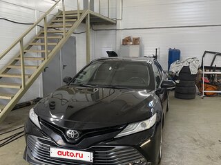 2018 Toyota Camry VIII (XV70), чёрный, 2300000 рублей, вид 3