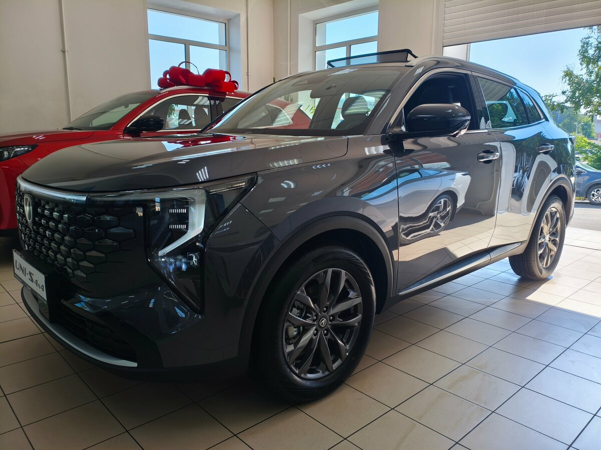 Открыть фотографии: Changan UNI-S I Рестайлинг