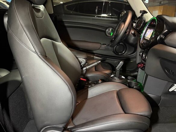 2020 Mini Hatch Cooper III (F55/F56) Рестайлинг, зелёный - вид 5