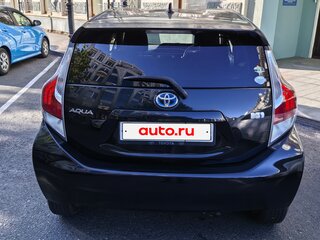 2014 Toyota Aqua I, чёрный, 580000 рублей, вид 4