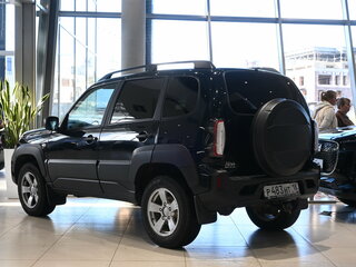2023 Lada (ВАЗ) Niva Travel I, зелёный, 950000 рублей, вид 4