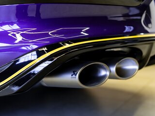 2026 Bentley Bentayga Speed I Рестайлинг, фиолетовый, 47500000 рублей, вид 4