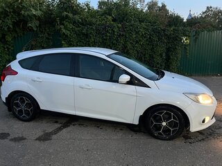 2011 Ford Focus III, белый, 530000 рублей, вид 3