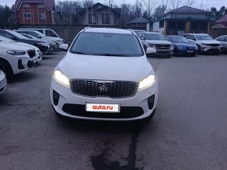 2019 Kia Sorento III Prime Рестайлинг, белый, 2450000 рублей, вид 1