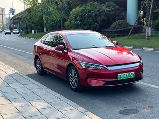 2022 BYD Qin Plus EV 500 I, красный, 1475400 рублей, вид 3