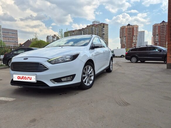 2016 Ford Focus III Рестайлинг, белый, 880000 рублей