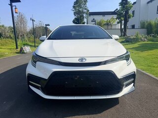 2022 Toyota Levin XII (E210), белый, 1385000 рублей, вид 2