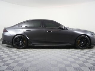 2025 BMW M5 VII (G90), серый, 20516077 рублей, вид 4
