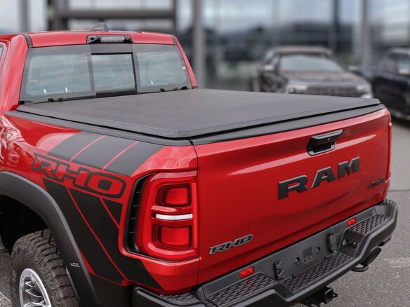 2026 Ram 1500 RHO V Рестайлинг, красный, 13490000 рублей - вид 14