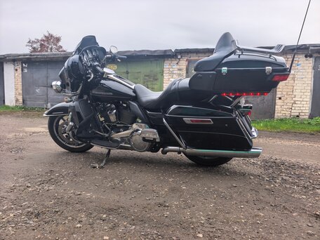 2017 Harley-Davidson Electra Glide, чёрный, 1300000 рублей, вид 2