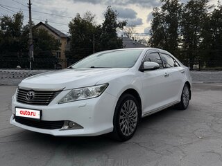 2014 Toyota Camry VII (XV50), белый, 1900000 рублей, вид 1