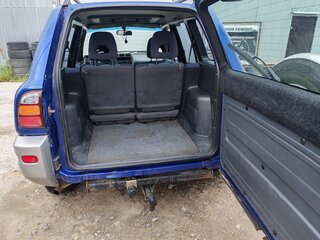 1999 Toyota RAV4 I (XA10), синий, 650000 рублей, вид 5