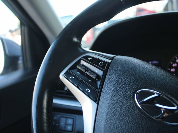 2017 Hyundai Solaris II, серый, 1309000 рублей - вид 10