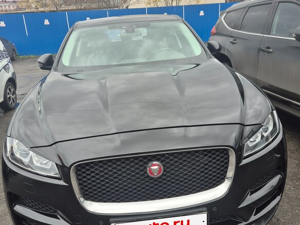 2018 Jaguar F-Pace I, чёрный, 2700000 рублей