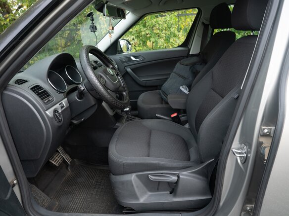 2012 Skoda Yeti I, серый - вид 6