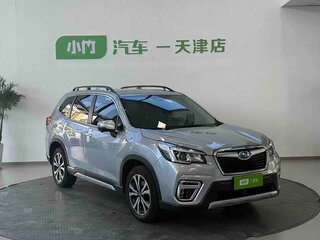 2020 Subaru Forester V, серебристый, 3100000 рублей, вид 3