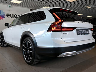2024 Volvo V90 Cross Country I Рестайлинг, белый, 7638000 рублей, вид 5