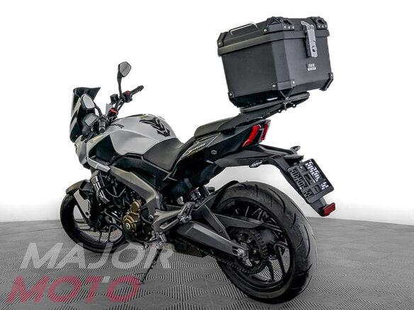 2018 Bajaj Dominar 400, белый, 249000 рублей - вид 7