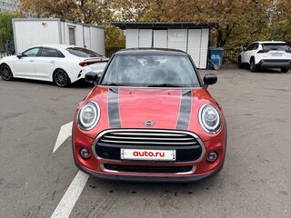 2020 Mini Hatch Cooper III (F55/F56) Рестайлинг, красный, 2300000 рублей, вид 2