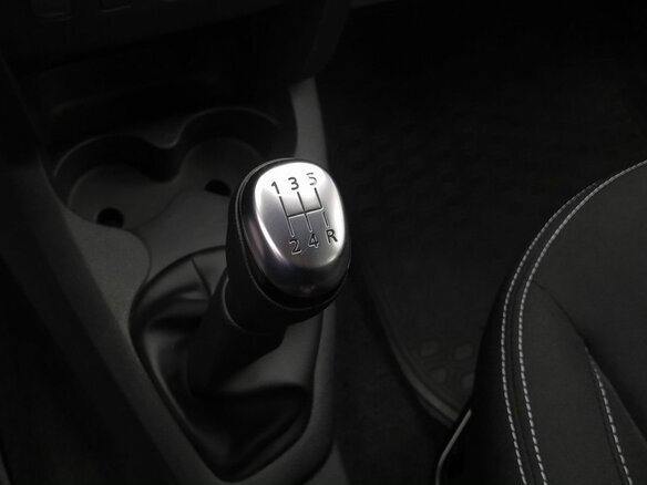 2021 Renault Logan Stepway II Рестайлинг, красный, 1173000 рублей - вид 10