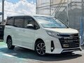 2021 Toyota Noah III (R80) Рестайлинг, белый, 2180000 рублей - вид 1