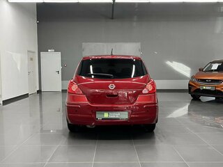 2012 Nissan Tiida I Рестайлинг, красный, 820000 рублей, вид 4