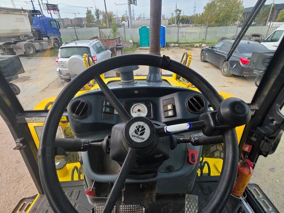 2012 New Holland B115B, жёлтый, 4900000 рублей - вид 10