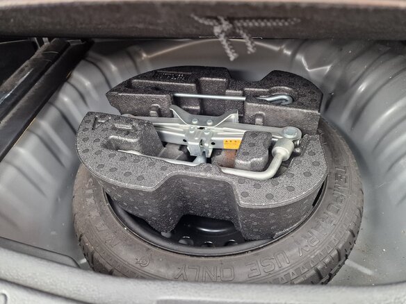 2013 Nissan Note II, серый, 770000 рублей - вид 4