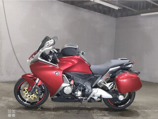 2010 Honda VFR 1200, красный, 910000 рублей, вид 2