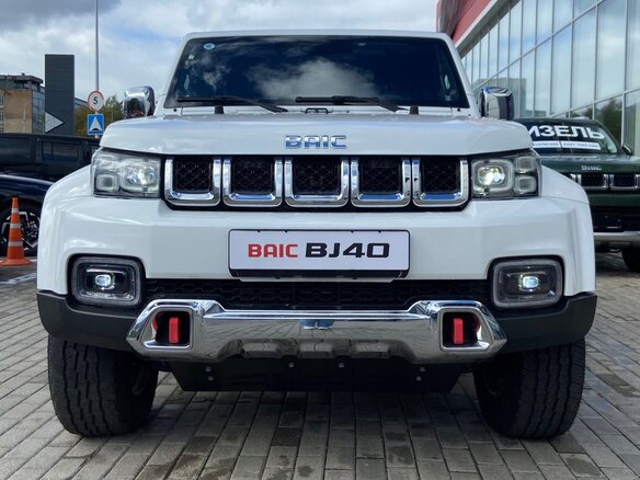 2026 BAIC BJ40 I Рестайлинг, белый, 3970000 рублей - вид 1