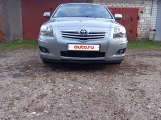 2007 Toyota Avensis II Рестайлинг, серебристый, 650000 рублей, вид 4