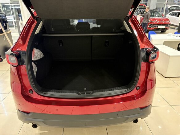 2025 Mazda CX-5 II Рестайлинг, красный, 3900000 рублей - вид 6