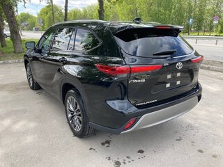 2026 Toyota Highlander IV (XU70), чёрный, 4960000 рублей, вид 5