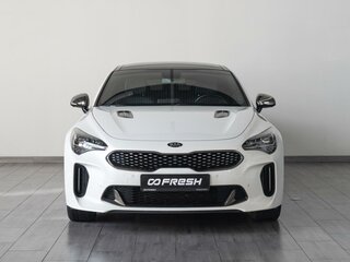2019 Kia Stinger I, белый, 2569000 рублей, вид 3