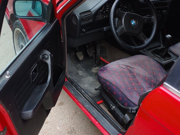 1989 BMW 3 серии 316i II (E30), красный, 270000 рублей - вид 6
