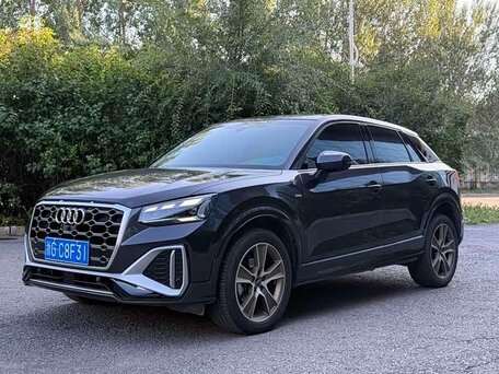2022 Audi Q2 L 35 TFSI I Рестайлинг, серый, 2100000 рублей, вид 3
