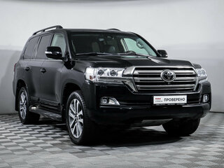2017 Toyota Land Cruiser 200 Series Рестайлинг 2, чёрный, 5898000 рублей, вид 3