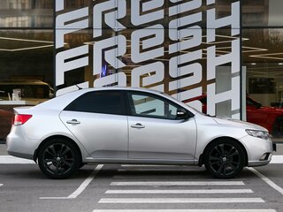 2010 Kia Cerato 5-speed II, серебристый, 854000 рублей, вид 5