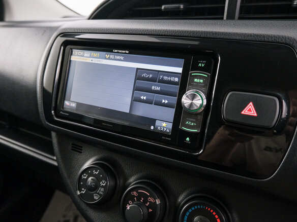 2017 Toyota Vitz III (XP130) Рестайлинг 2, белый, 879000 рублей - вид 14